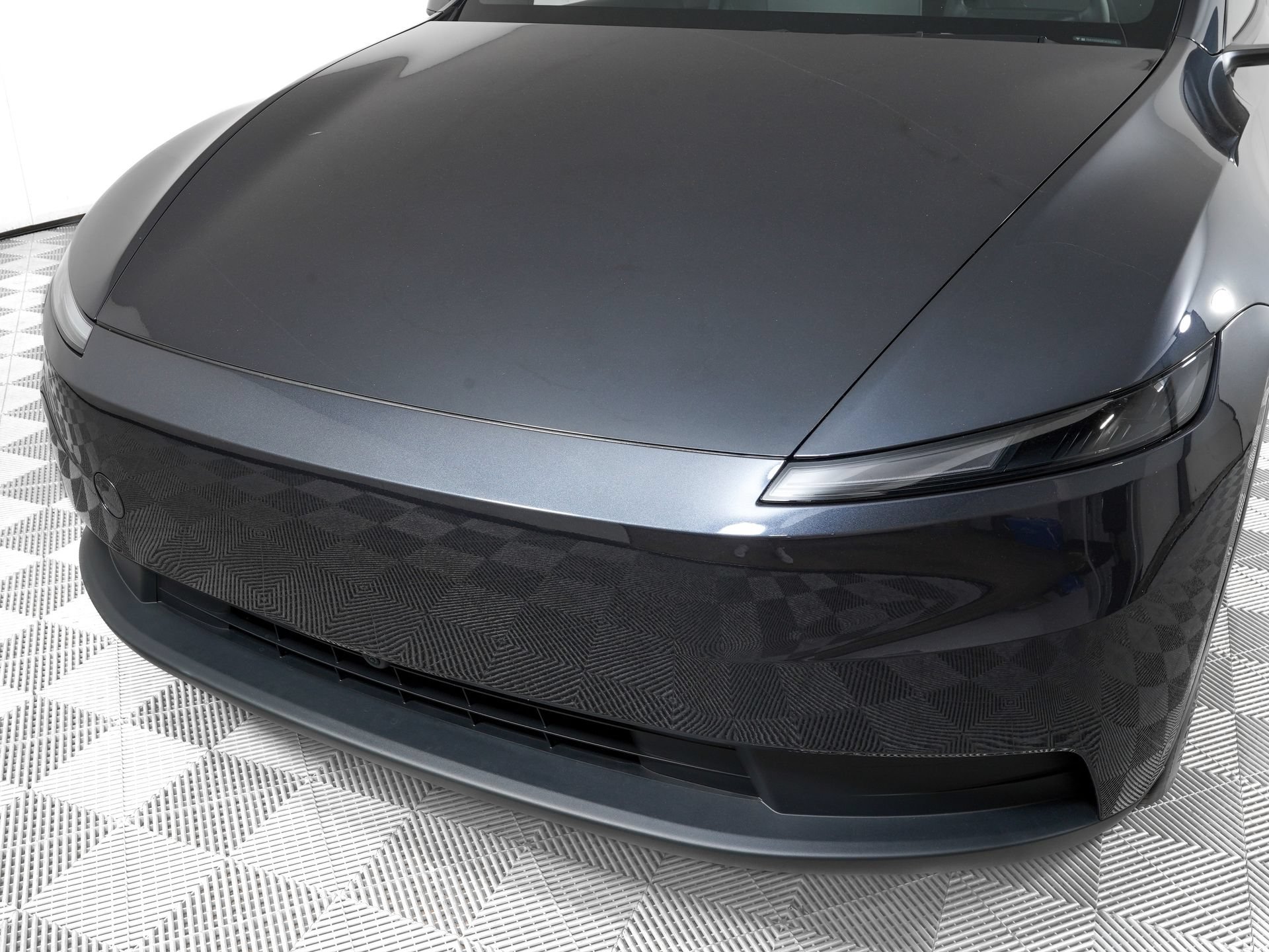 Used 2026 Tesla Model Y 2WD image 31