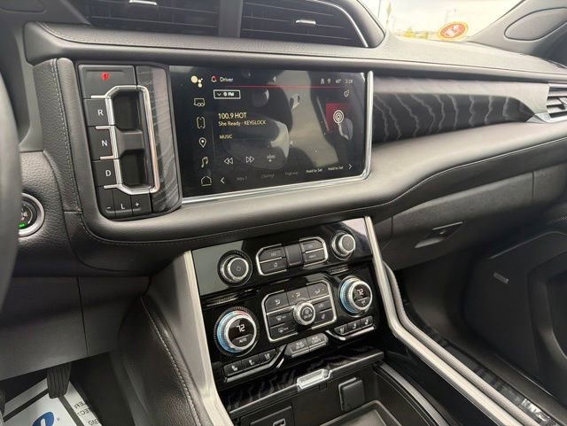 Used 2023 GMC Yukon XL Denali w/ Denali Reserve Package AWD/4WD image 30