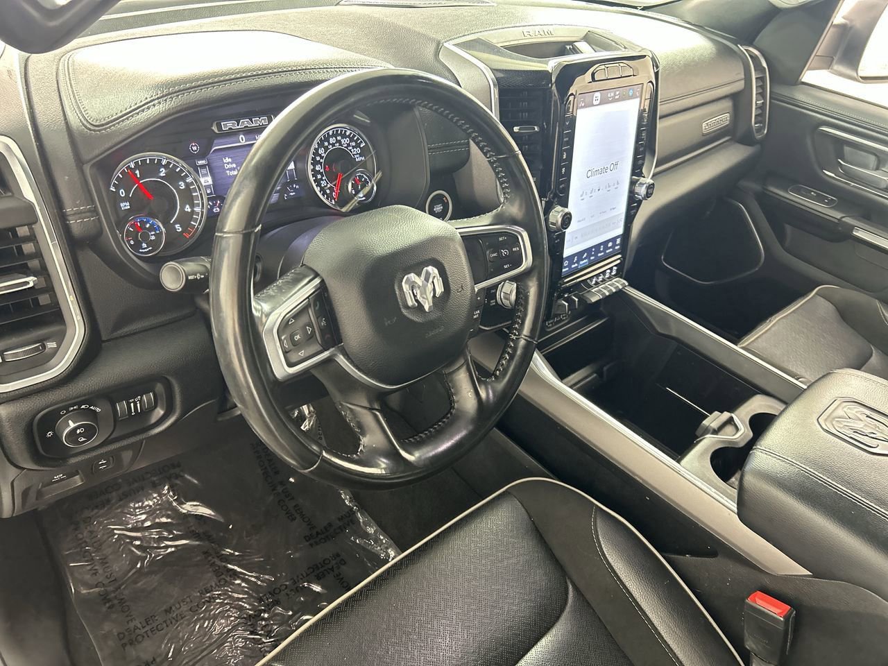 Used 2022 RAM 1500 Laramie w/ Sport Appearance Package image 11