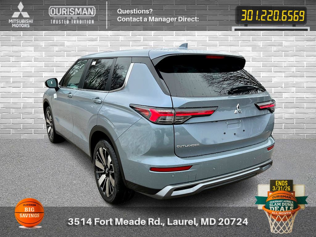 New 2026 Mitsubishi Outlander LE image 3