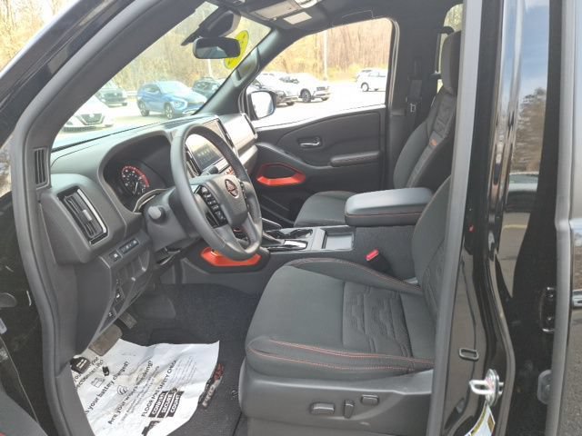 Used 2025 Nissan Frontier PRO-4X AWD/4WD image 22