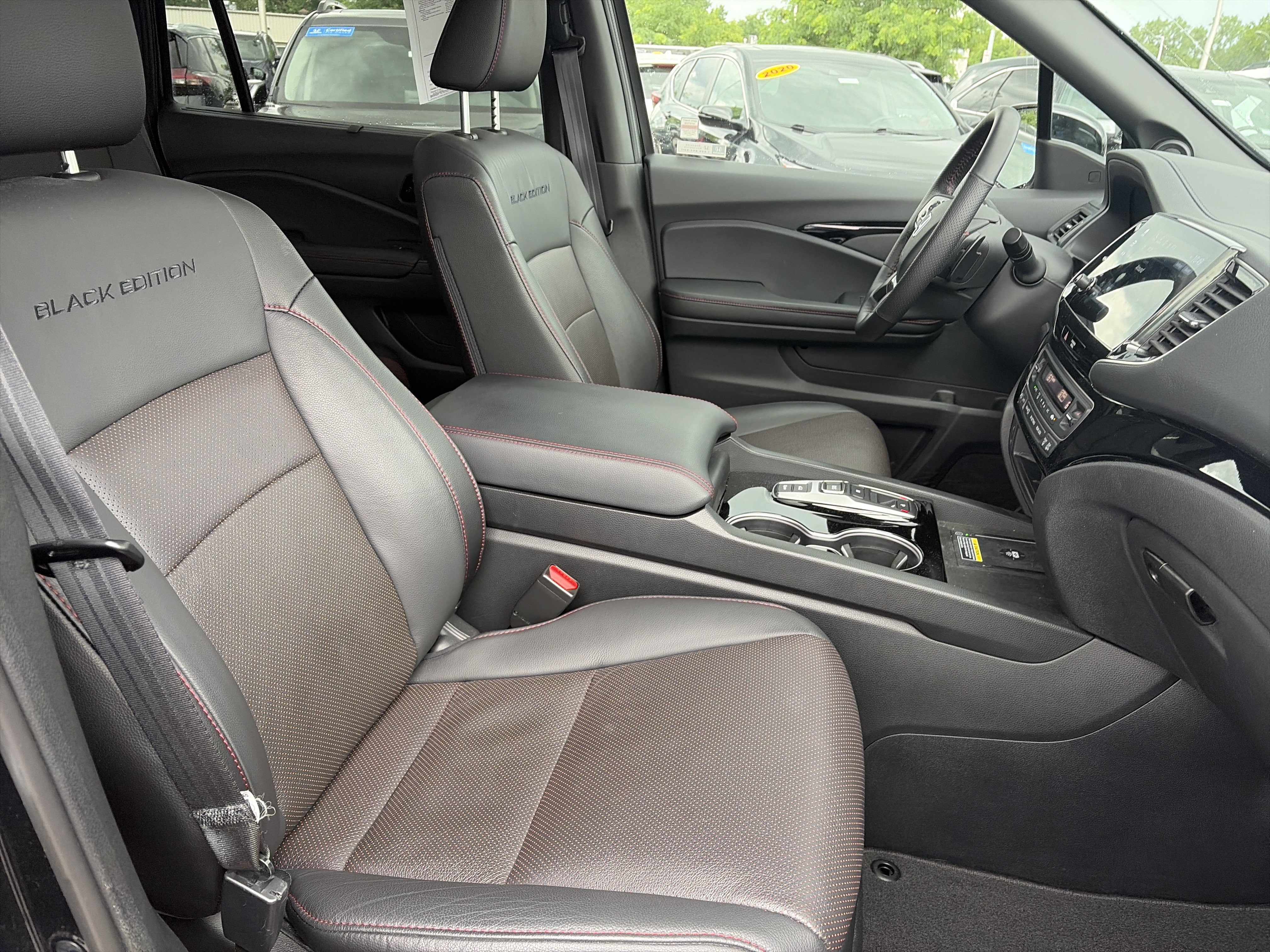 Certified 2024 Honda Passport Black Edition image 17