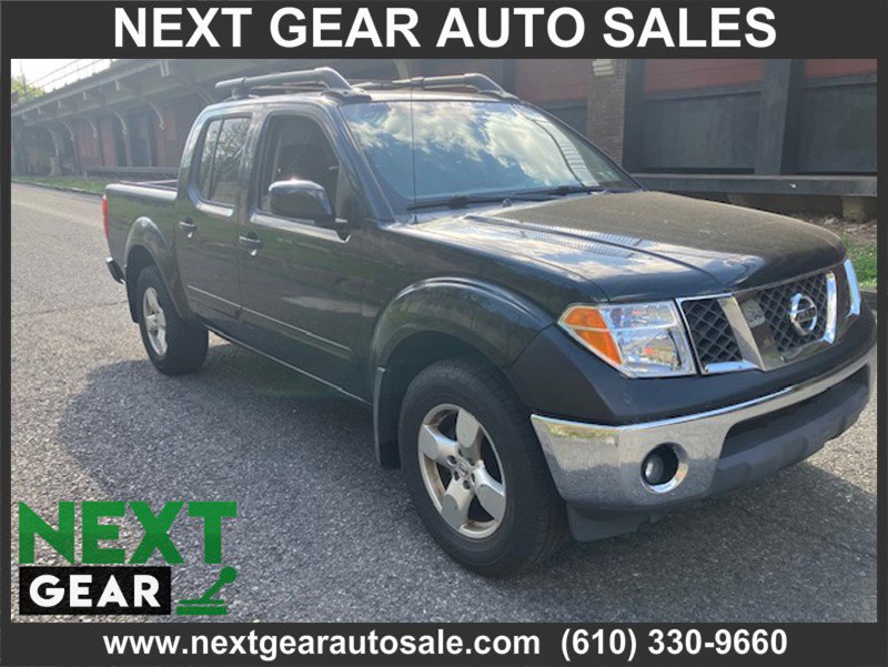 Used 2008 Nissan Frontier LE AWD/4WD image 2