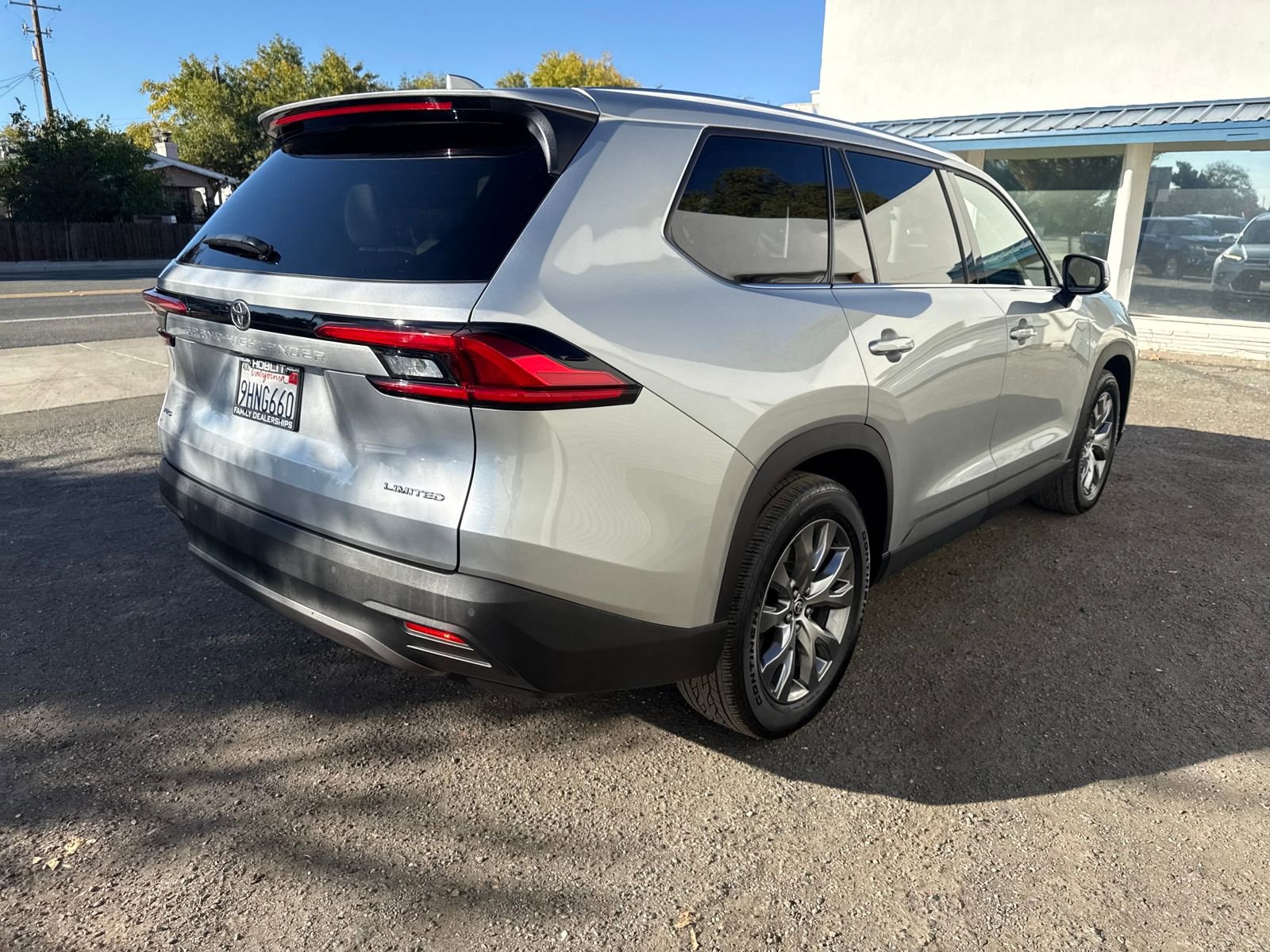 Used 2024 Toyota Grand Highlander Limited image 5