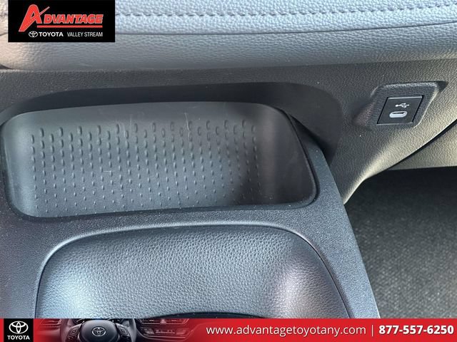 Used 2023 Toyota Corolla SE w/ Carpet Mat Package (TMS) FWD image 32