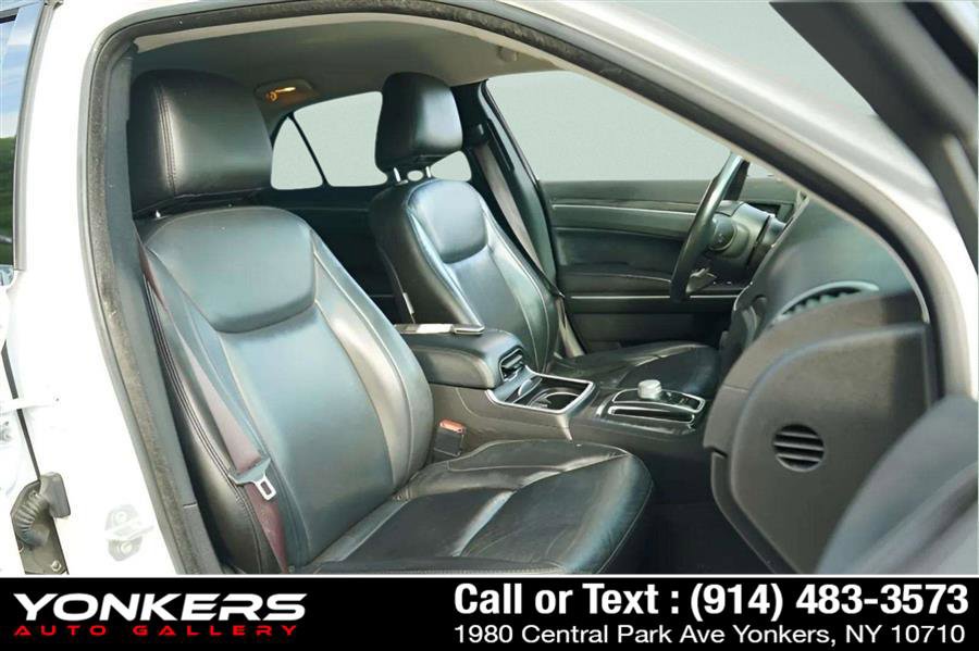 Used 2021 Chrysler 300 Touring L image 49