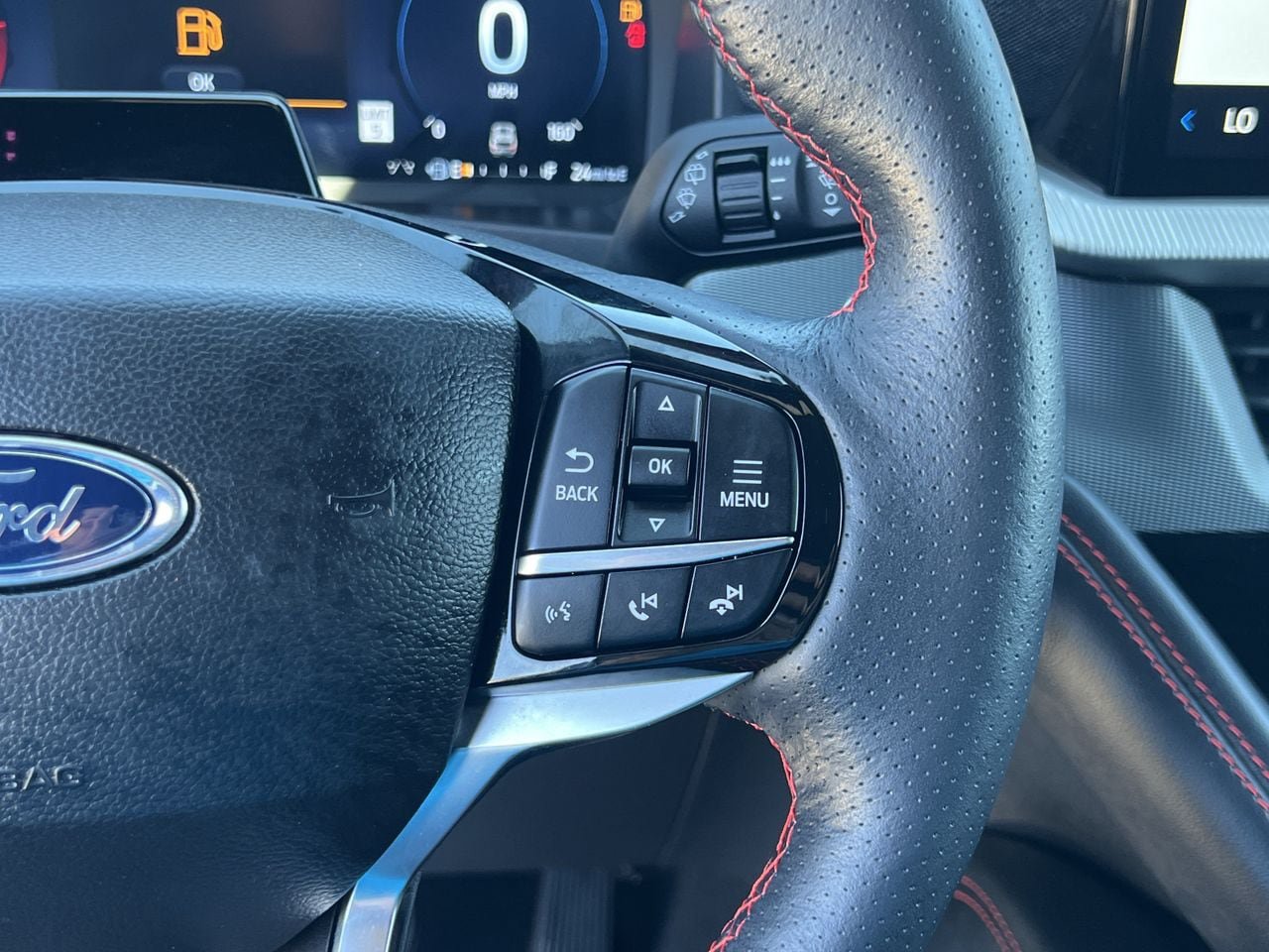 Used 2025 Ford Explorer ST-Line w/ Premium Package RWD image 13