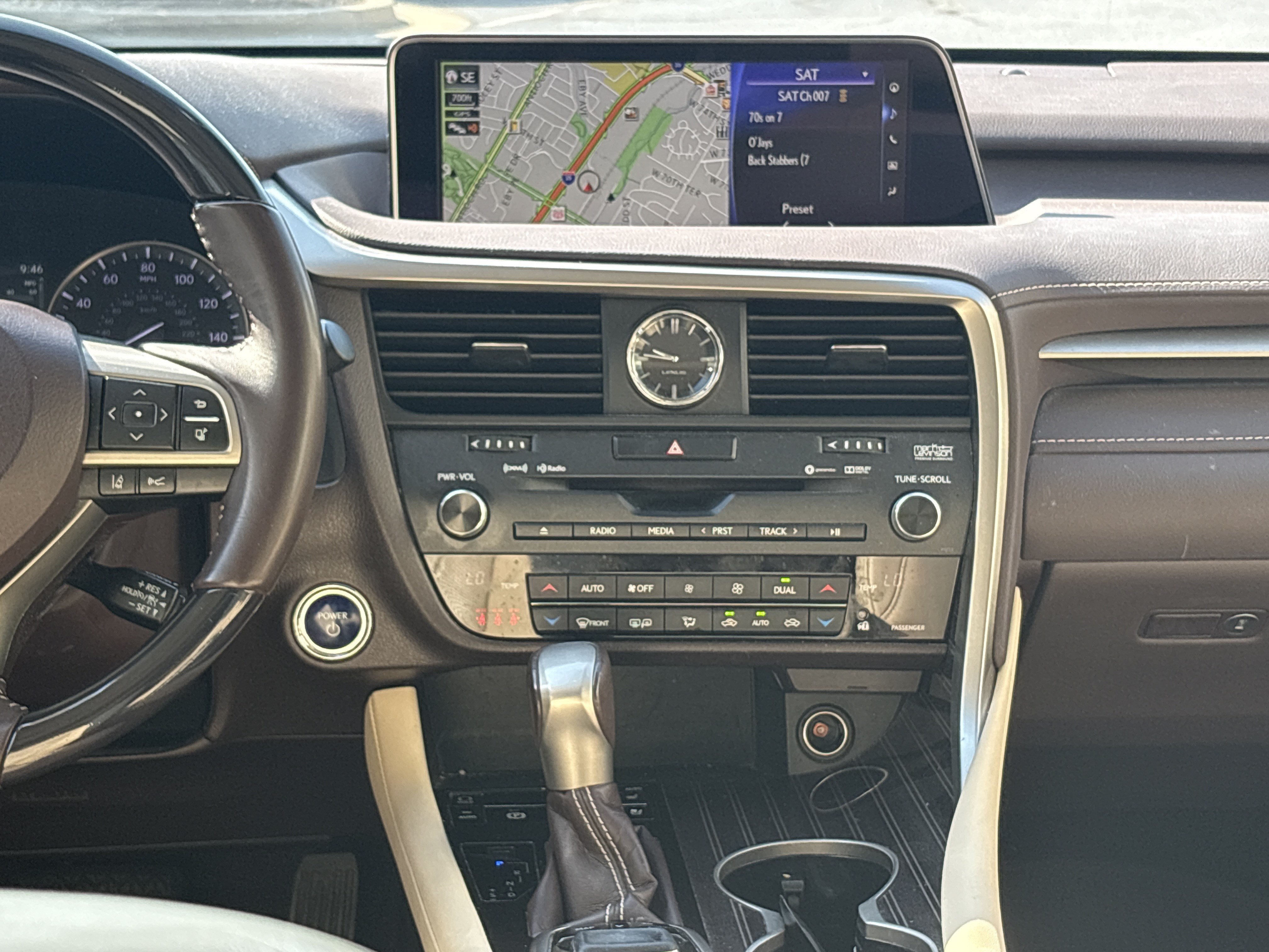 Used 2018 Lexus RX 450h AWD w/ Luxury Package image 30