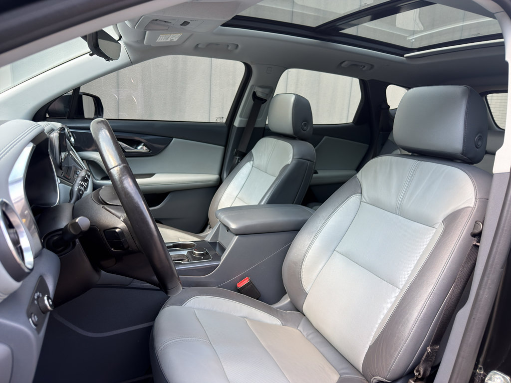 Used 2019 Chevrolet Blazer LT w/ Sun and Wheels Package FWD image 11