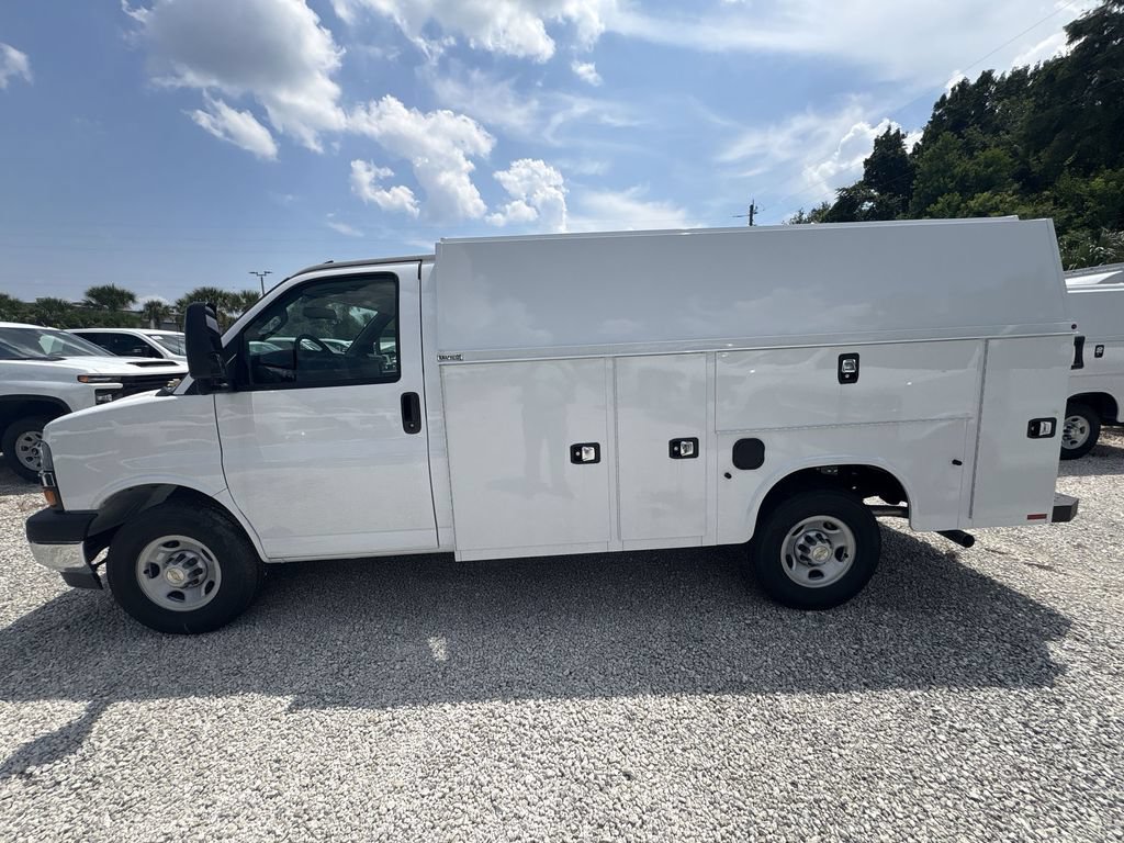 New 2026 Chevrolet Express 3500 w/ Power Convenience Package RWD image 3