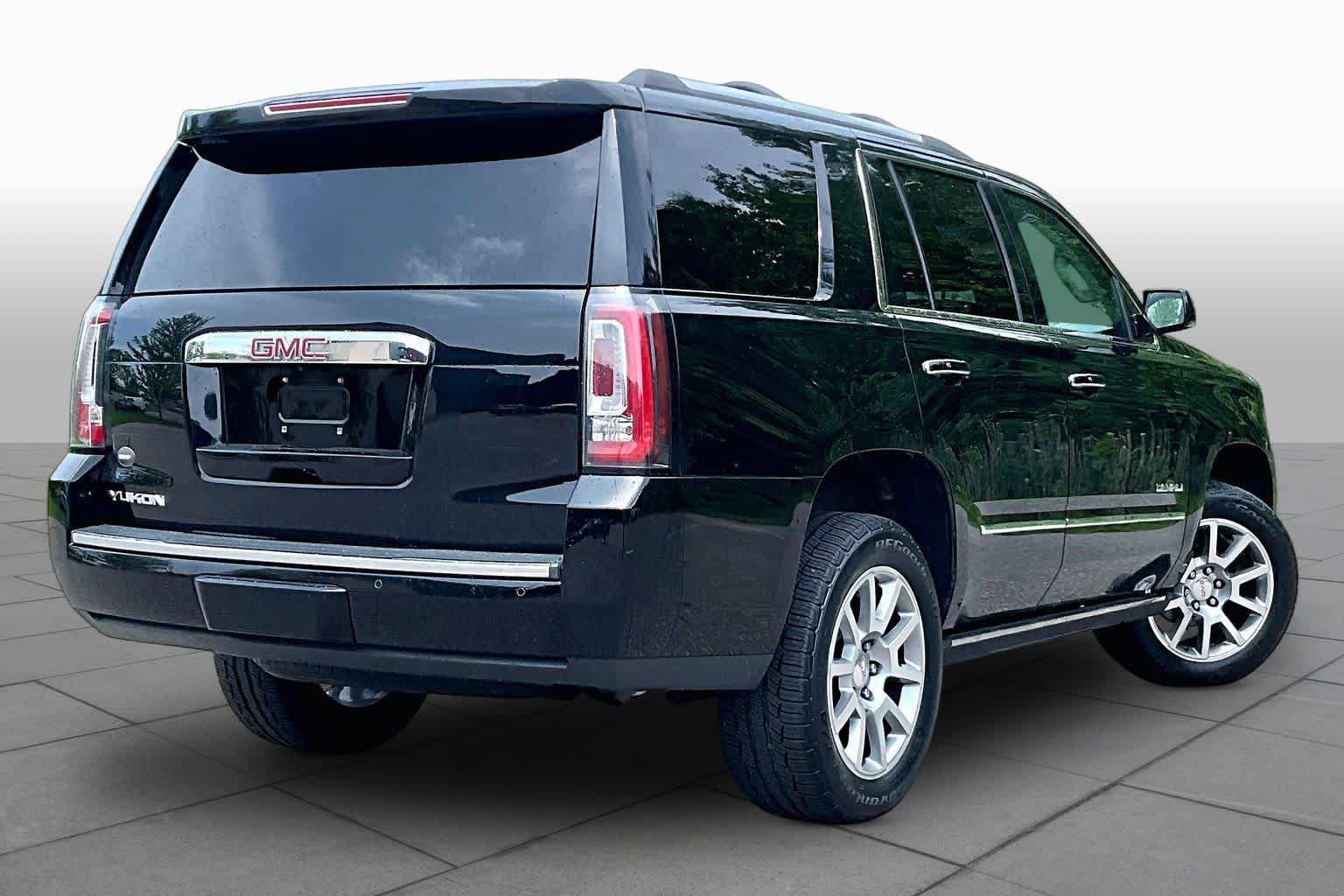 Used 2019 GMC Yukon Denali AWD/4WD image 13