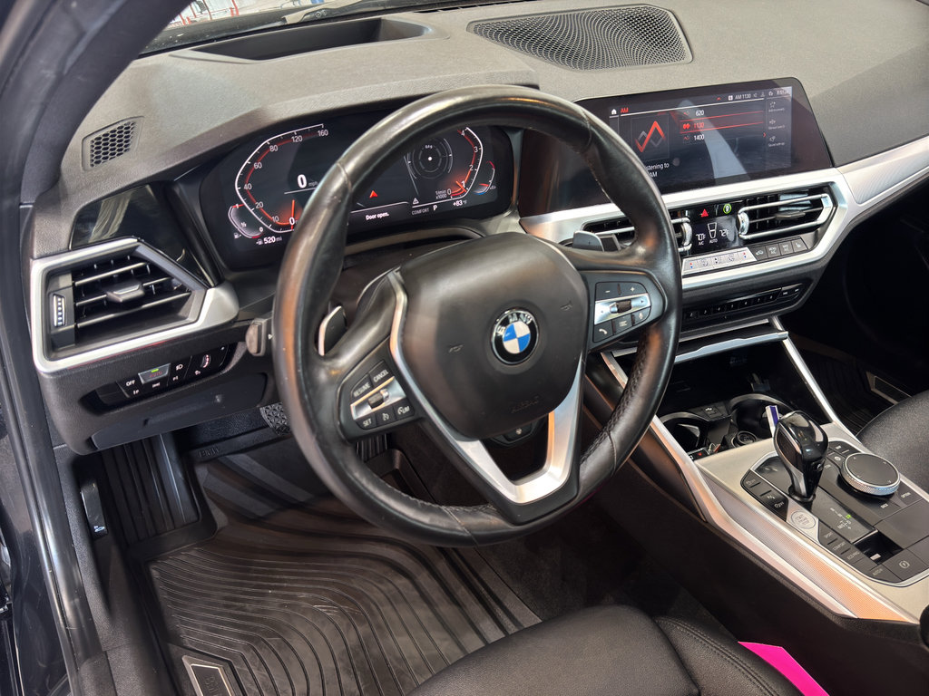 Used 2020 BMW 330i xDrive Sedan w/ Premium Package AWD/4WD image 16