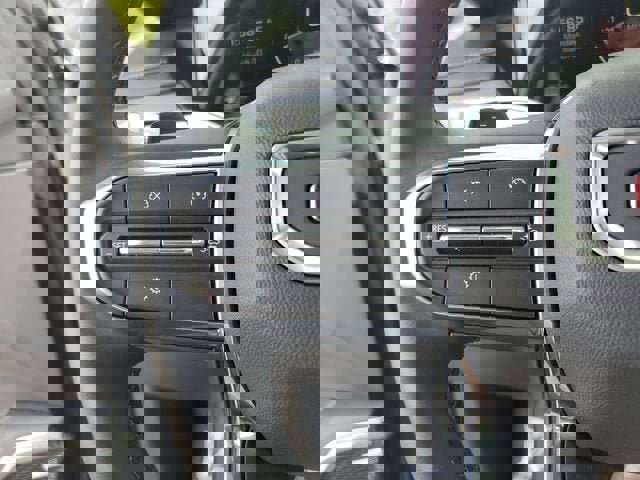 New 2026 GMC Acadia Elevation image 28