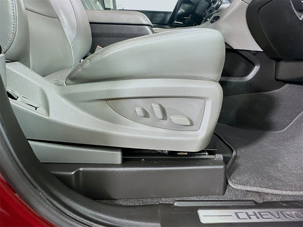 Used 2019 Chevrolet Tahoe LT w/ LT Signature Package image 24