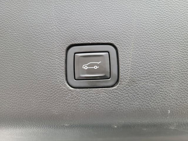 Certified 2022 Chevrolet Traverse High Country AWD/4WD image 13