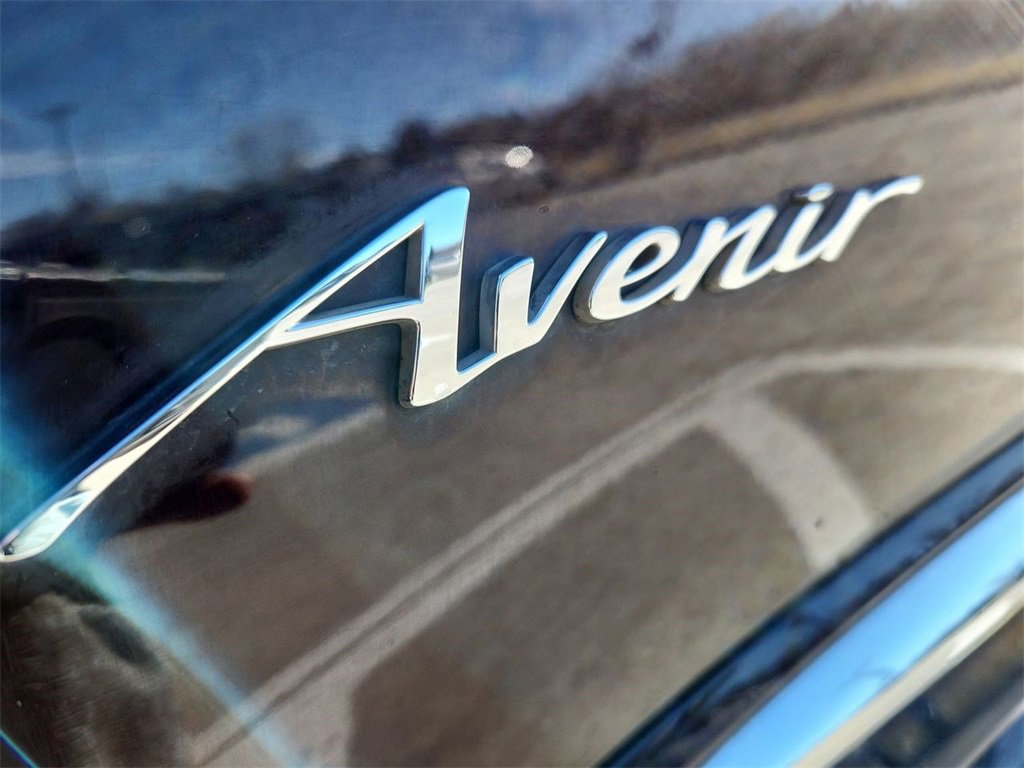 Used 2022 Buick Envision Avenir w/ Premium Seat Package image 33