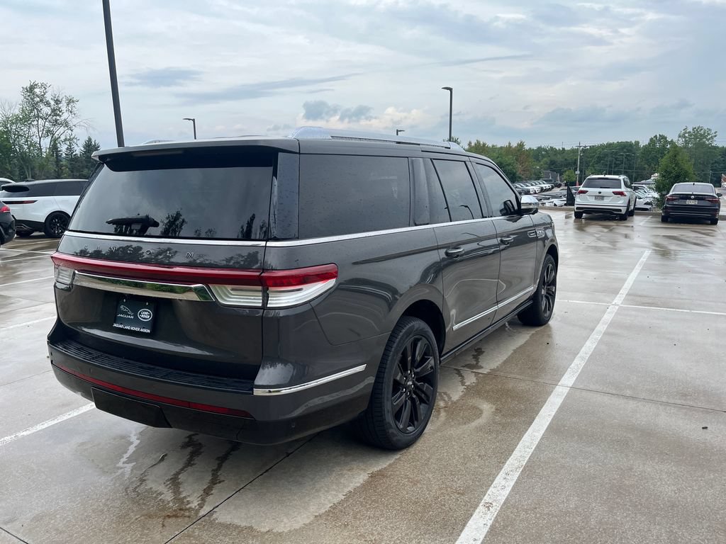 Used 2023 Lincoln Navigator L Black Label AWD/4WD image 5
