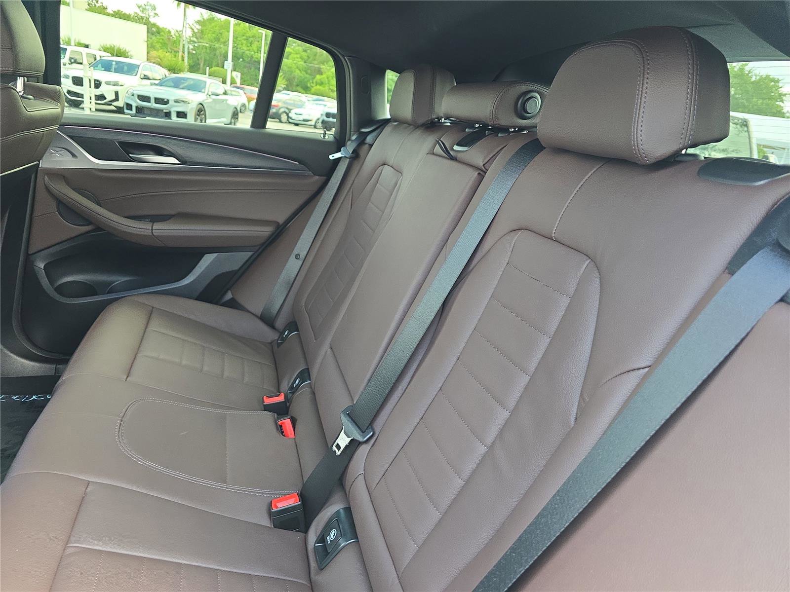 Used 2025 BMW X4 xDrive30i w/ Premium Package AWD/4WD image 12