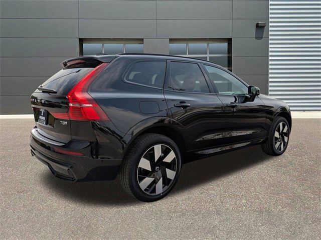 New 2025 Volvo XC60 T8 Plus w/ Protection Package Premier image 5