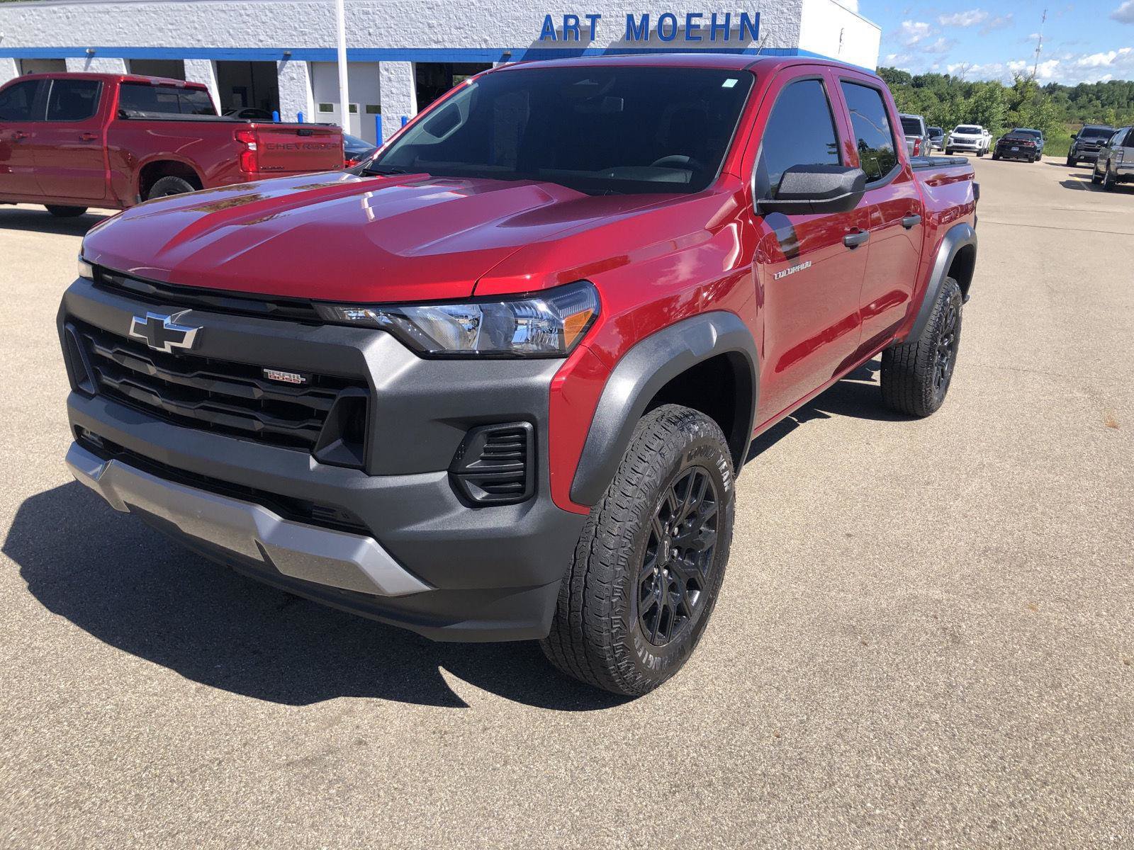 Used 2024 Chevrolet Colorado Trail Boss AWD/4WD image 10