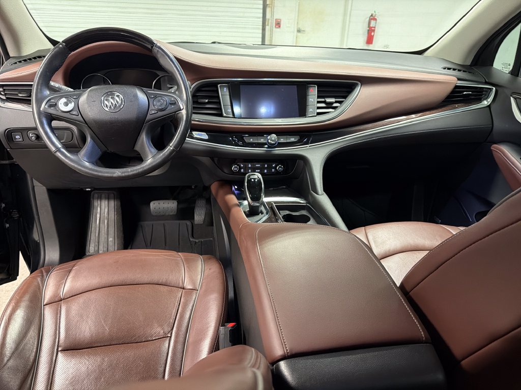 Used 2018 Buick Enclave Avenir w/ Avenir Technology Package FWD image 29