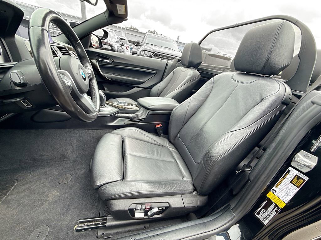 Used 2018 BMW M240i Convertible image 23