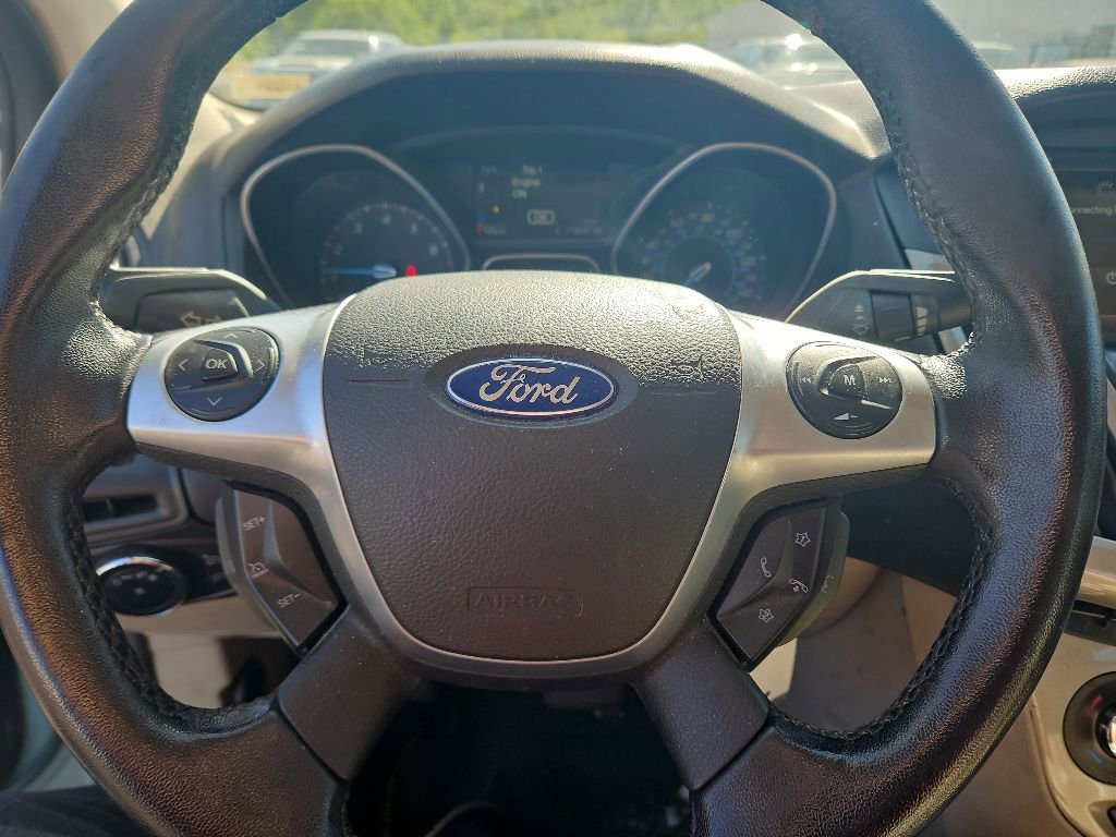 Used 2012 Ford Focus SEL FWD image 14