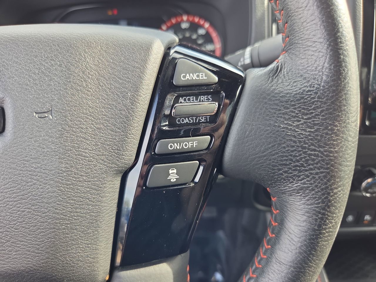 Used 2023 Nissan Frontier PRO-4X w/ Pro Convenience Package AWD/4WD image 27
