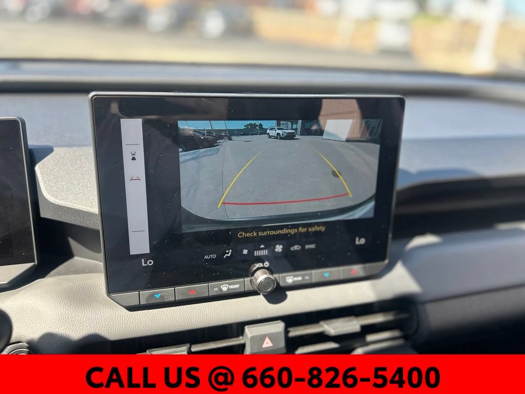 Used 2026 Toyota RAV4 LE AWD/4WD image 17