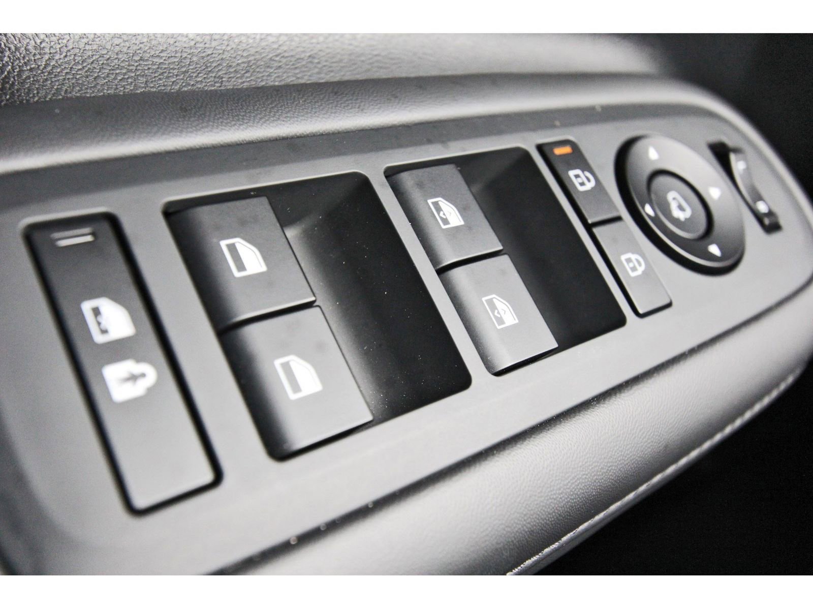 Used 2025 Hyundai Santa Fe Limited image 22