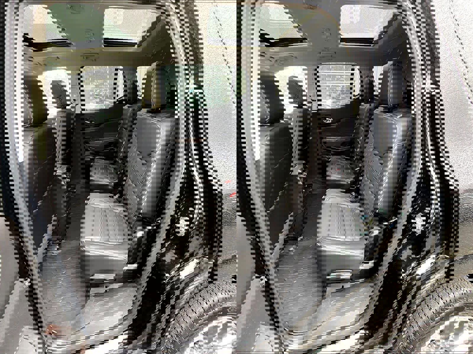 Used 2023 GMC Acadia Denali w/ Denali Ultimate Package AWD/4WD image 16