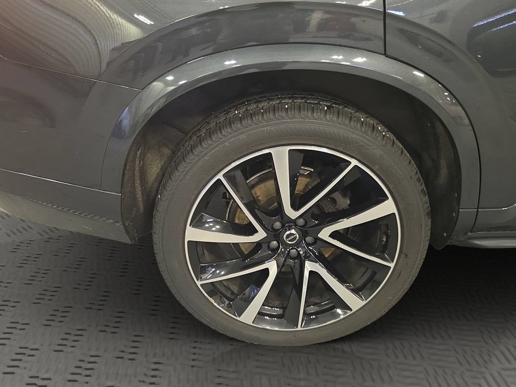 Used 2022 Volvo XC90 T6 Momentum AWD/4WD image 19