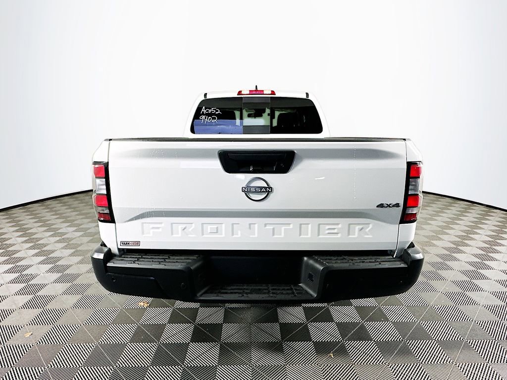 New 2026 Nissan Frontier S image 9