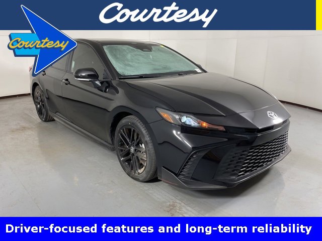 Used 2025 Toyota Camry SE