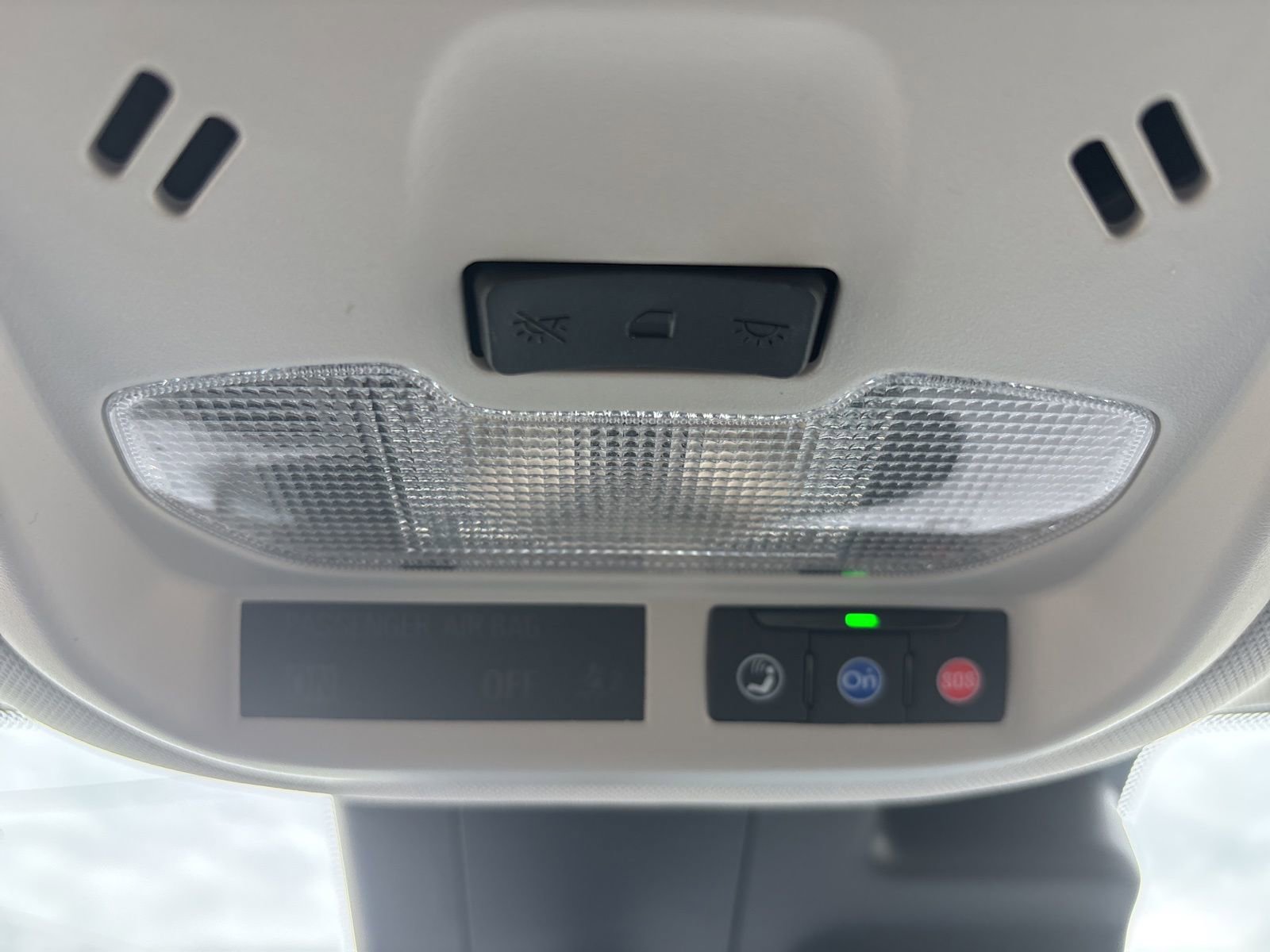 Certified 2025 Chevrolet Trax LT w/ Driver Confidence Package FWD image 18