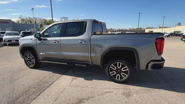 Used 2021 GMC Sierra 1500 AT4 w/ Technology Package AWD/4WD image 9