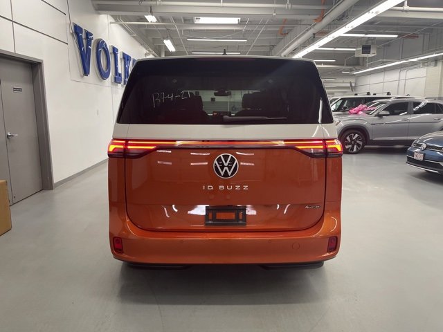 New 2025 Volkswagen ID. Buzz 1st Edition image 3