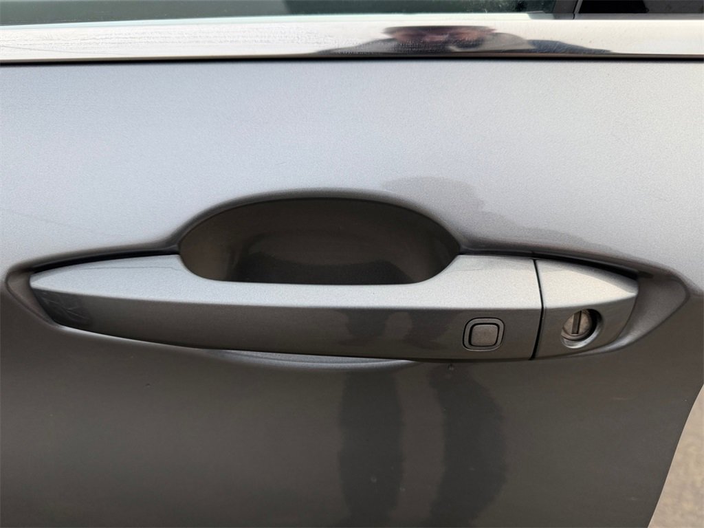 Used 2022 Mitsubishi Outlander SEL image 29