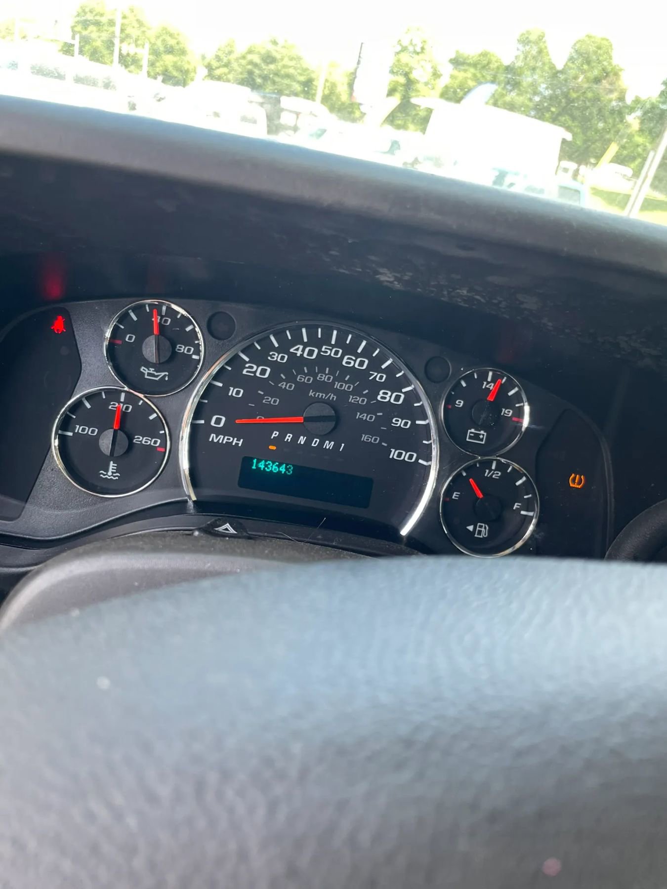 Used 2019 Chevrolet Express 2500 w/ Driver Convenience Package RWD image 22