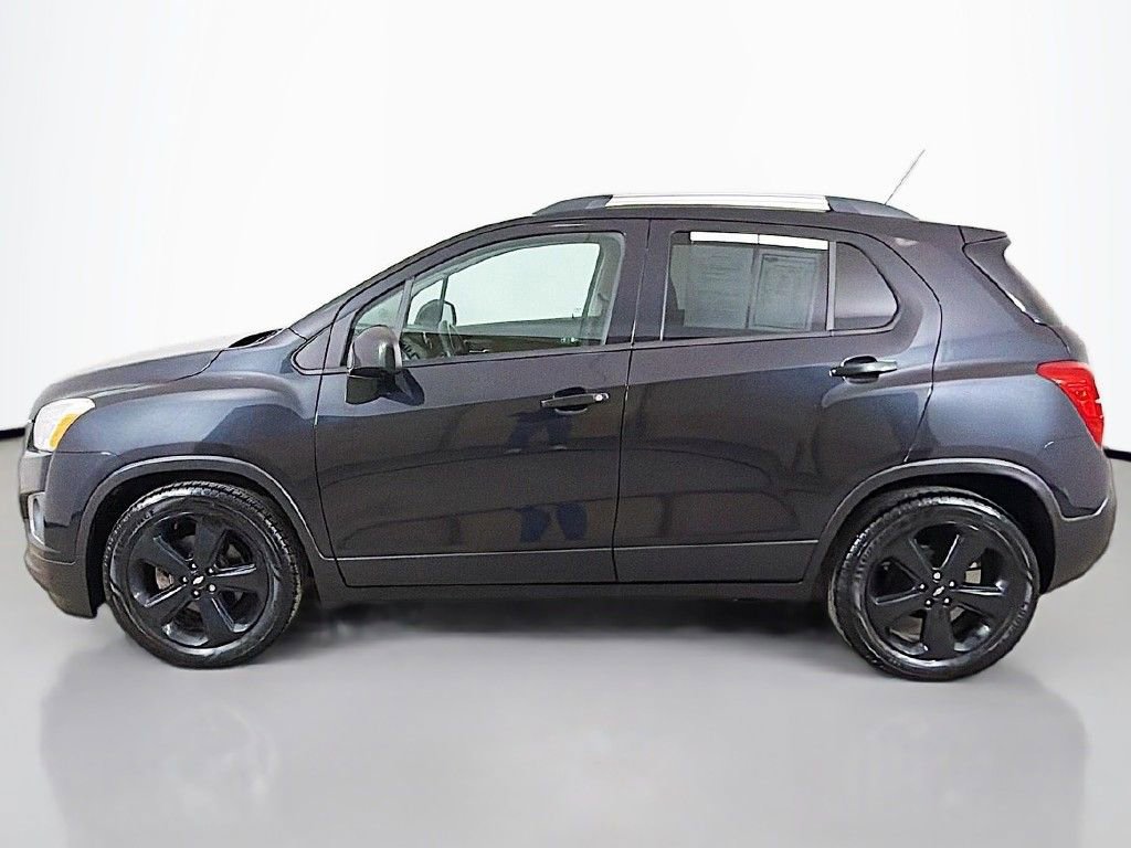 Used 2016 Chevrolet Trax LTZ w/ Midnight Edition FWD image 12