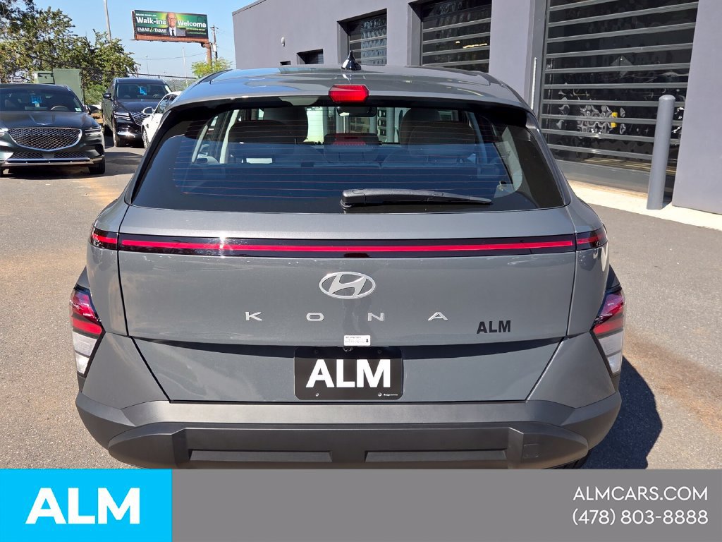 Used 2026 Hyundai Kona SE FWD image 12