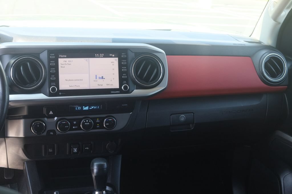 Certified 2021 Toyota Tacoma SR5 AWD/4WD image 9