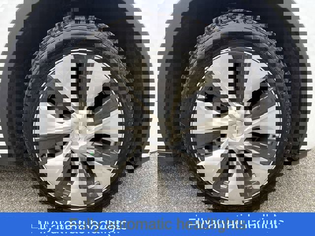 Used 2023 Tesla Model Y Long Range image 19