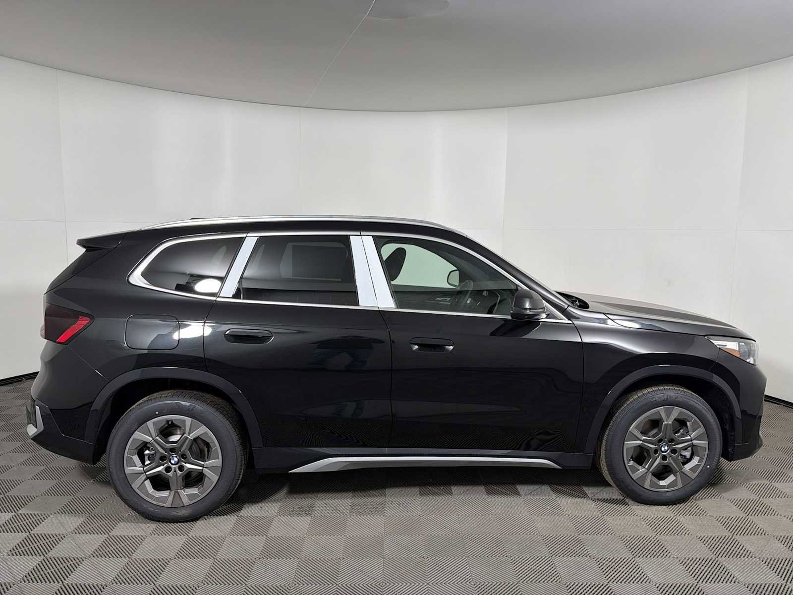 New 2026 BMW X1 xDrive28i w/ Technology Package image 8
