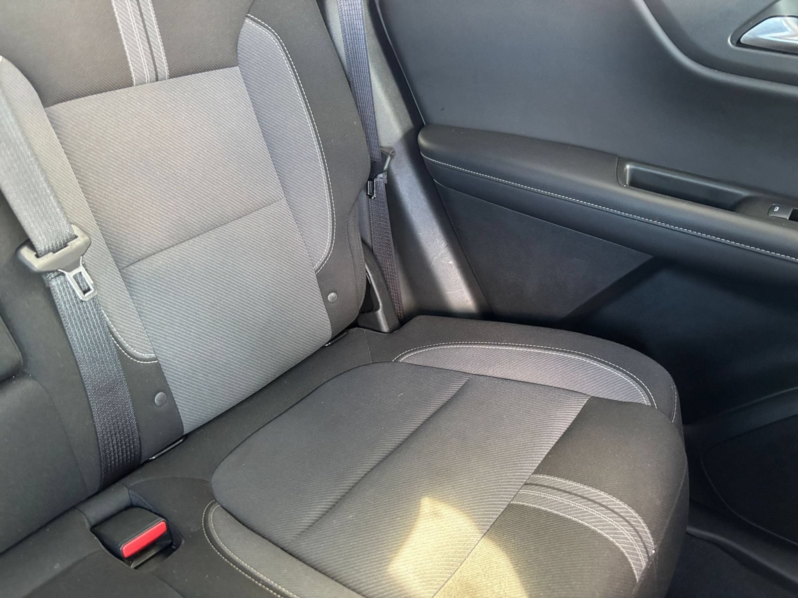 Used 2025 Chevrolet Blazer LT FWD image 37
