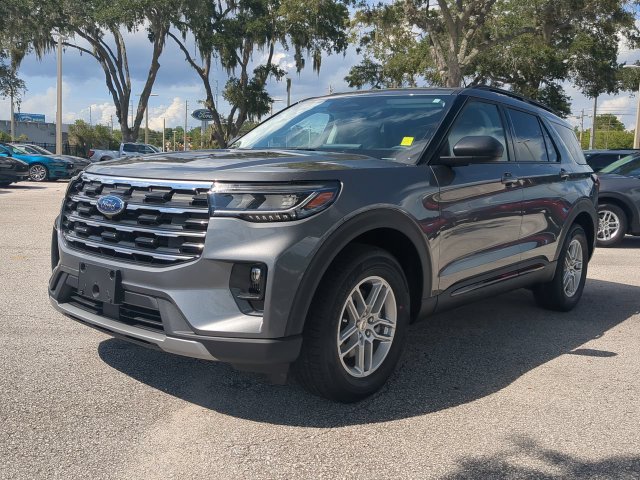 New 2026 Ford Explorer Active w/ Active Comfort Package RWD image 9