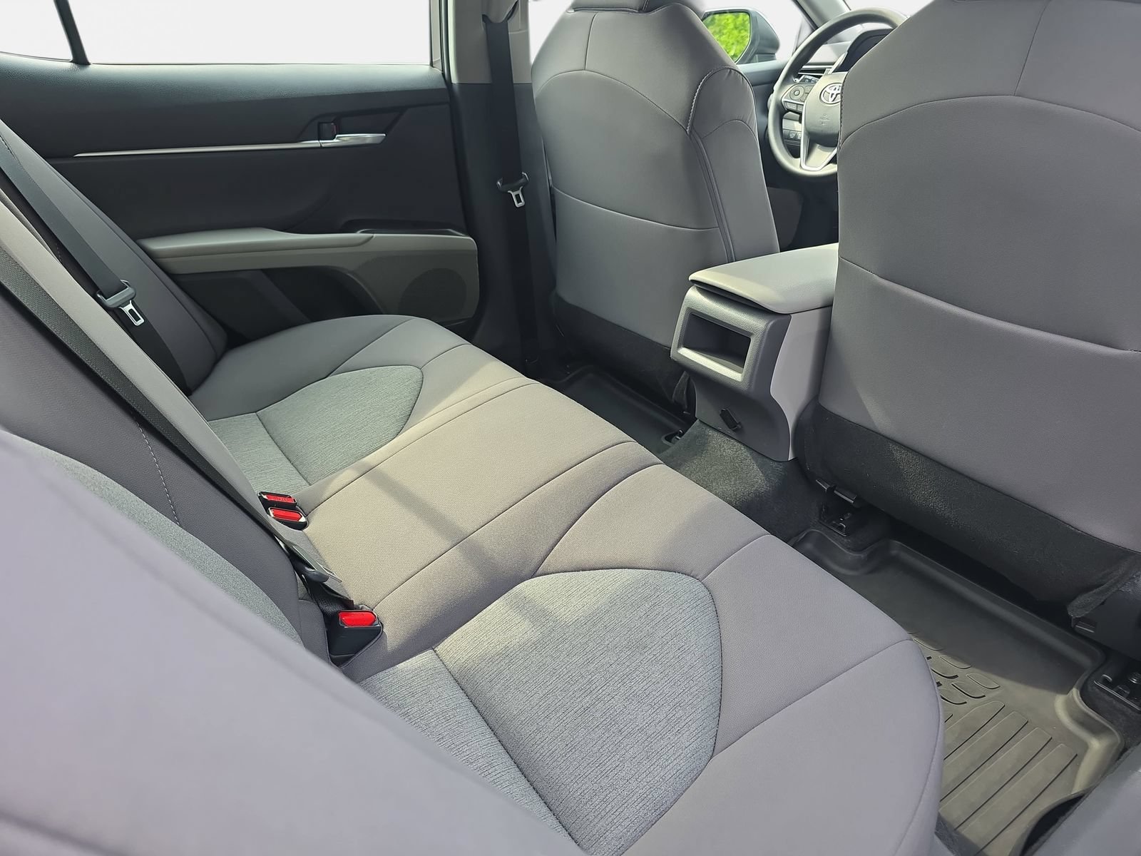 Used 2023 Toyota Camry LE FWD image 11