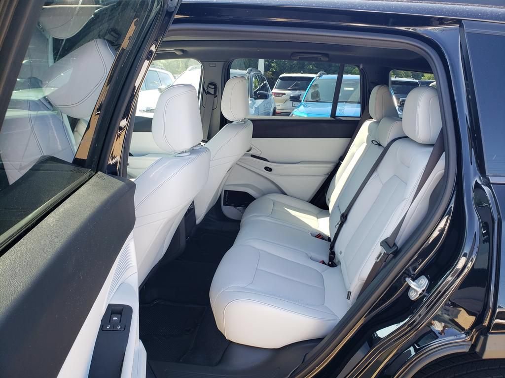 New 2026 Jeep Cherokee Limited AWD/4WD image 7