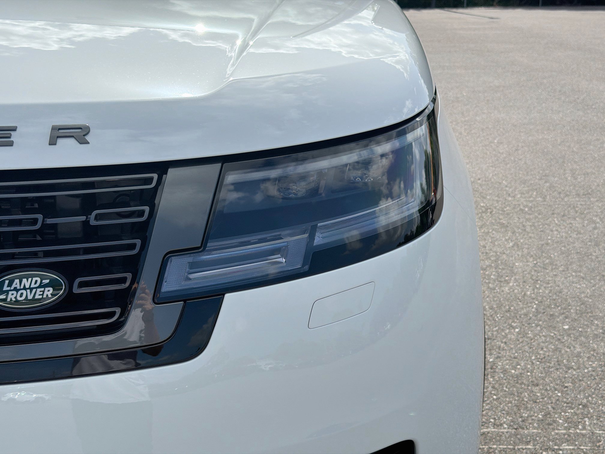 New 2026 Land Rover Range Rover SE AWD/4WD image 8