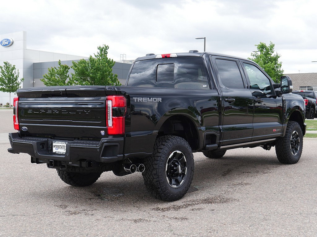New 2026 Ford F350 Platinum w/ Tremor Off-Road Package AWD/4WD image 5